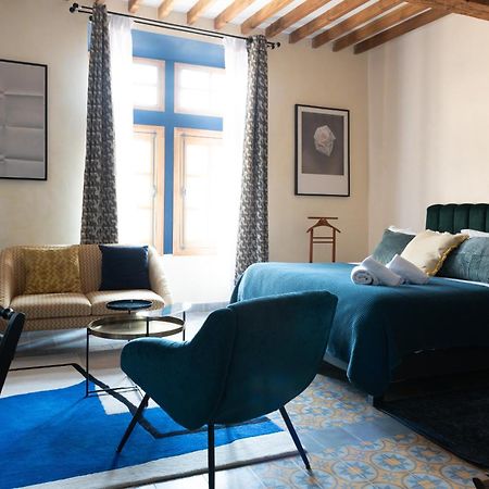 La Maison D'En Bas Des Seigneurs Cucuron Esterno foto
