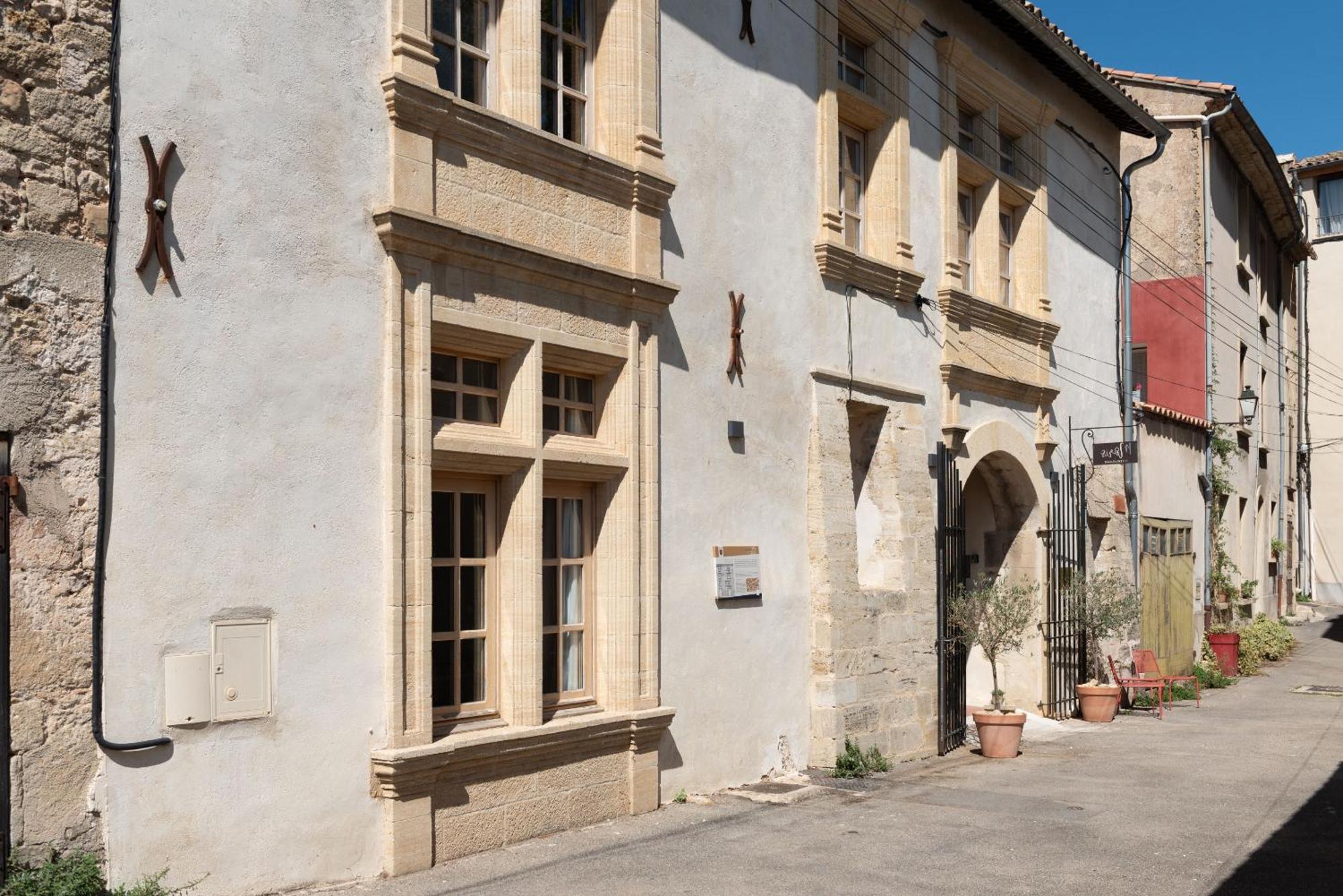 La Maison D'En Bas Des Seigneurs Cucuron Esterno foto
